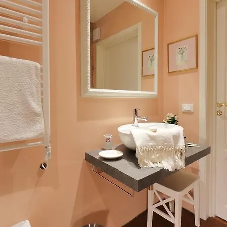 Bed & Breakfast Dimora Bandinelli 2*