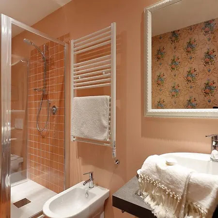 Bed & Breakfast Dimora Bandinelli 2*