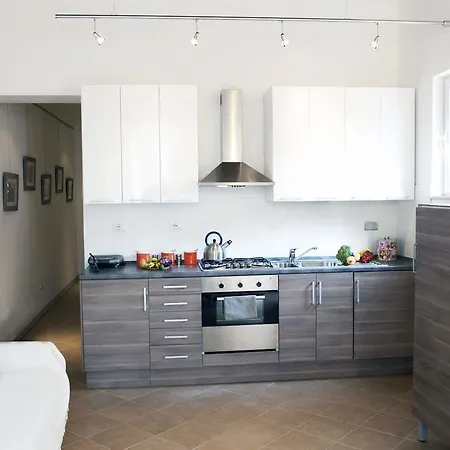 Roommo Beccaria *