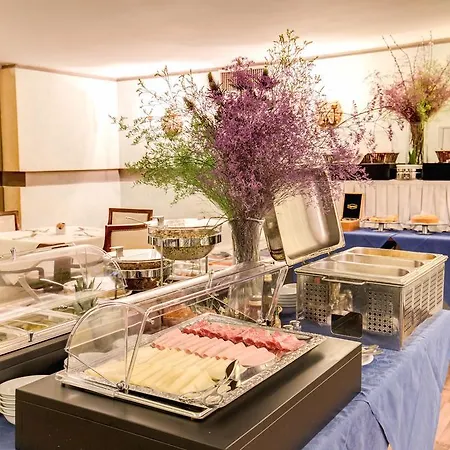 Hotell Croce Di Malta 4*