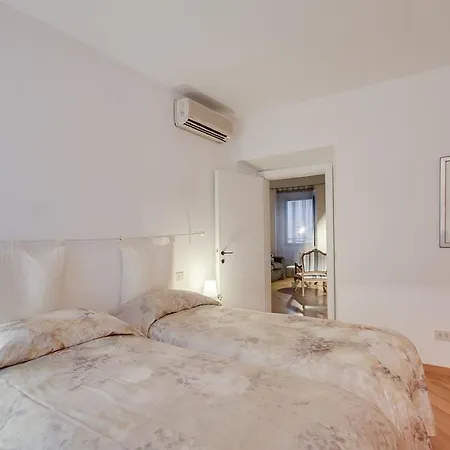Altana Apartment