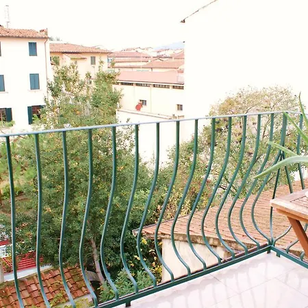 Apartment Roommo Sant'Ambrogio Florence