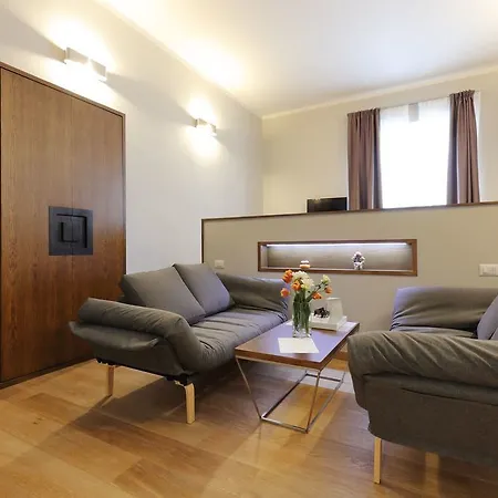 Antico Centro 3*