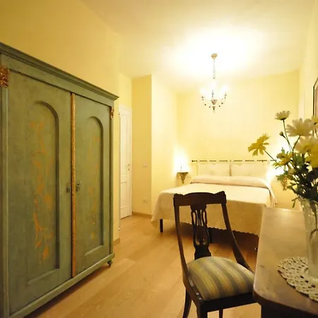 Eros Apartment