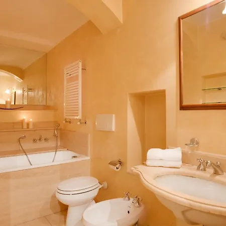 Family Palazzo Salviati Apartment