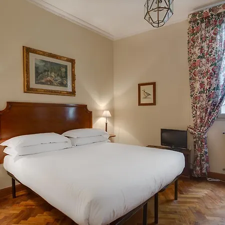 Family Palazzo Salviati Apartment Florence