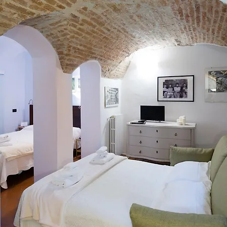 Torrigiani Apartment