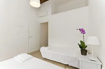 Prestige House Hotel 3*