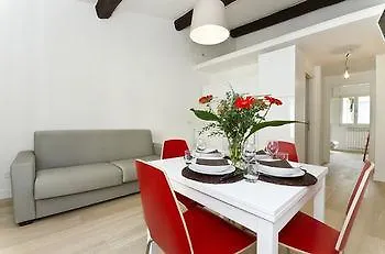 Prestige House 3*