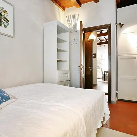 Gina Apartamento