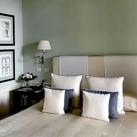 The Place 5*