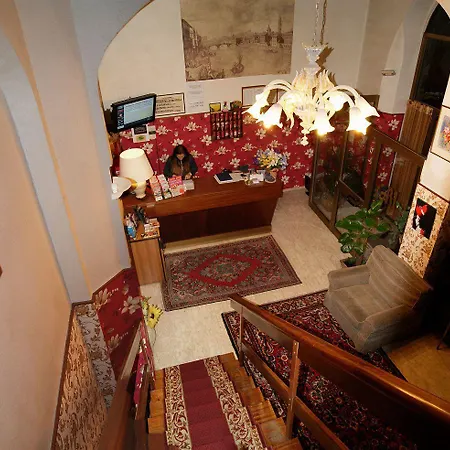 Cosmos Hotel