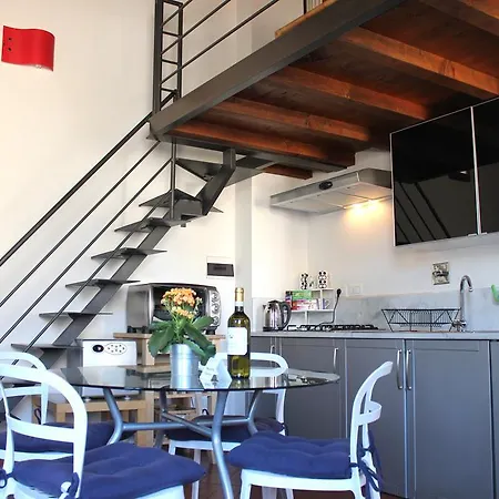 Apartment Mosca Florence