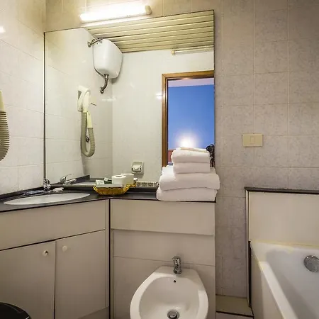 Real Ristorante E Pizzeria Parking Free !!! Hotel 3*
