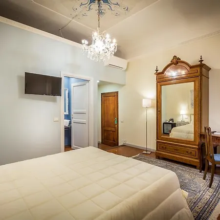 Bed & Breakfast Dimora Bandinelli 2*