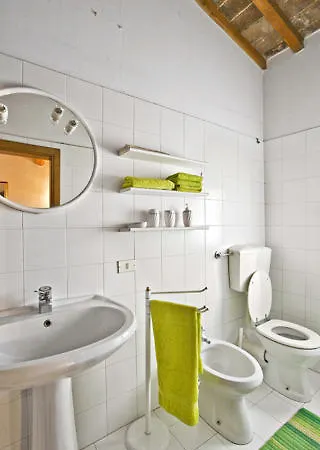 Apartament Ruggini