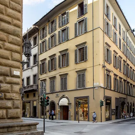 Hotel Room Mate Collection Isabella, Florence 4*