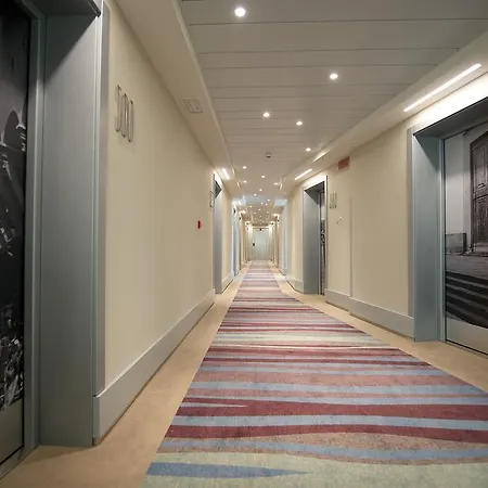 Hotel Mercure Firenze Centro 4*