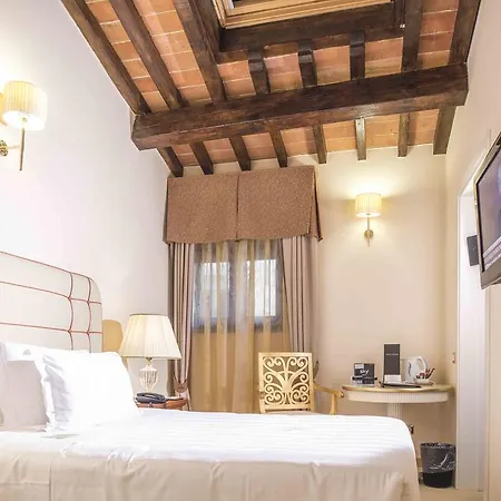 Otel Golden Tower &