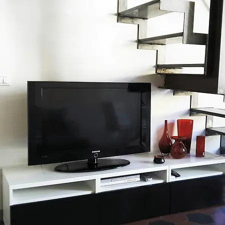 Apartment Two-bedroom Close To Mercato Centrale Florence