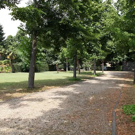 Bed & Breakfast Rovezzano 3*