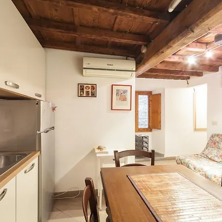 Apartment Lambertesca 8 *
