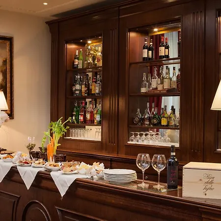 Hotel Executive 4*