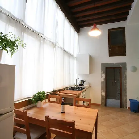 Apartment Ghibellina 48 *