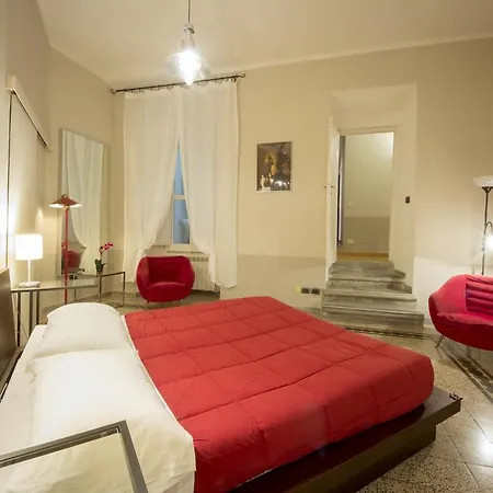 Apartment House In The San Pier Maggiore Arch