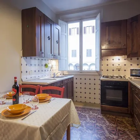 Apartment House In The San Pier Maggiore Arch *