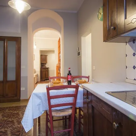 Apartment House In The San Pier Maggiore Arch Florence