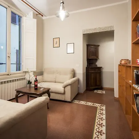 Apartment House In The San Pier Maggiore Arch *