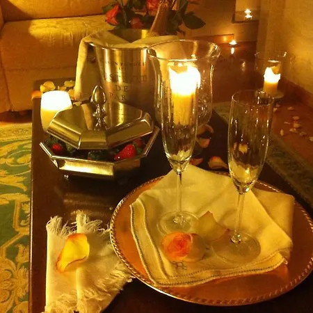 Tornabuoni La Petite Aparthotel 4*