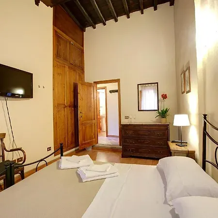 Hotel Pitti Living 2*