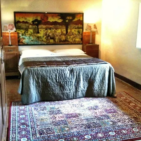 Ape Rosa Relais 2*