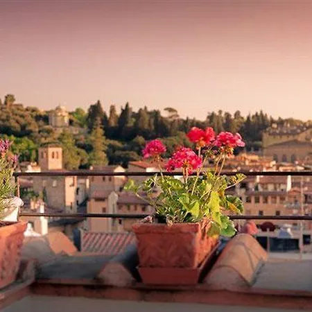 Torre Guelfa Palazzo Acciaiuoli 4*