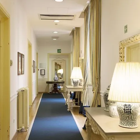 Palazzo Ruspoli Apartment