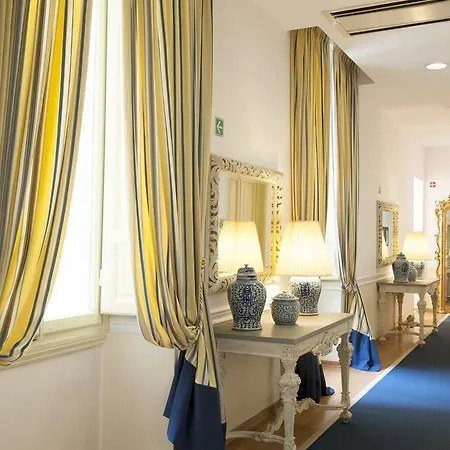 Palazzo Ruspoli Apartment Florence