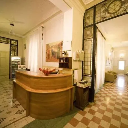 La Belle Epoque Guest house 2*