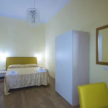 Residenza D'epoca Giardino Corsini Hotel *