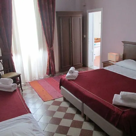 Astrid Hotel