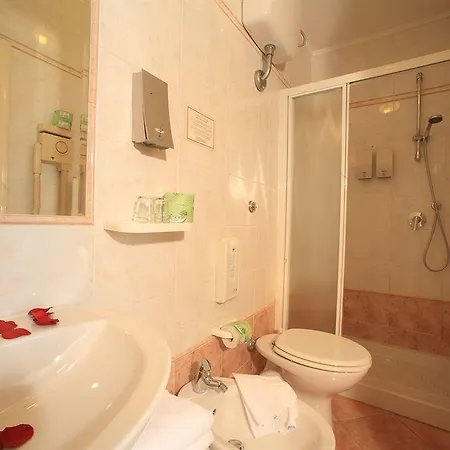 Kursaal & Ausonia Hotel 3*