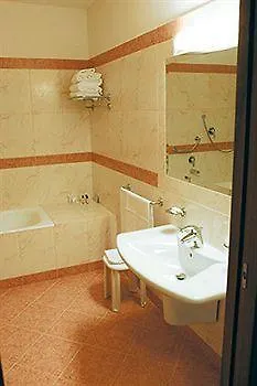 Nilhotel Hotel 4*