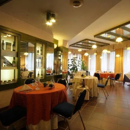 Hotel Mirage 4*