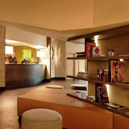 Otel Starhotels Michelangelo 4*