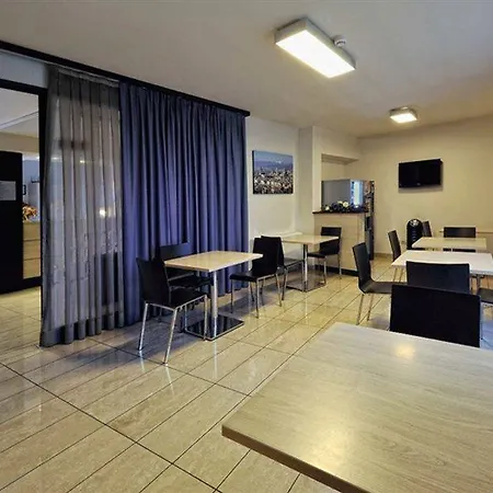 Aparthotel Quadra Key Easy In Firenze