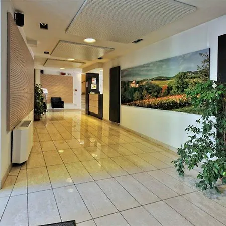 Apart-hotel Quadra Key Easy In 4*