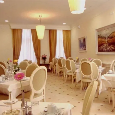 Hotel Executive 4*