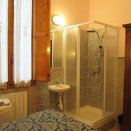Hotel Camilla Guelfa 3*