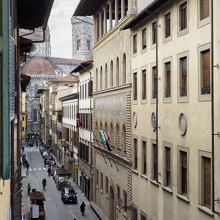 Servi Florença